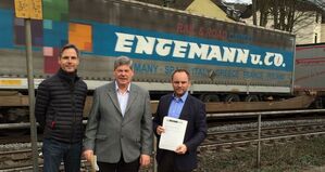 BI-Vorstandsmitglied Hans-Jürgen Schneider, BI-Vorsitzender Willi Pusch und SPD-Kreisvorsitzender Mike Weiland