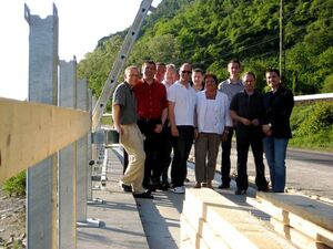 Die Kreis-SPD mit Landrat Günter Kern auf Einladung von Kreistagsmitglied Carsten Göller an der Radwegebaustelle B 42.