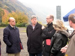 MdB Michael Hartmann, Willi Pusch von der Bürgerinitiative und SPD-Bürgermeister Kandidat Carsten Göller (v.r.).