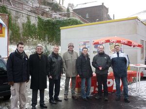 Volle Besetzung beim Weihnachtsinfostand der SPD-Loreley.