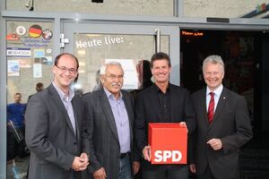 Detlev Pilger (2.v.r.) tritt für die SPD bei der Bundestagswahl 2013 an. Unterstützt wird er von Göller und MdL Puchtler